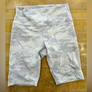 Lululemon Wunder Under HR Short Jac Camo biker shorts size 10